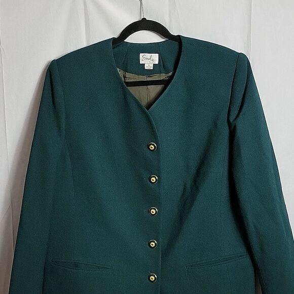 EMILY.. forest green blazer.. - Picture 3 of 15